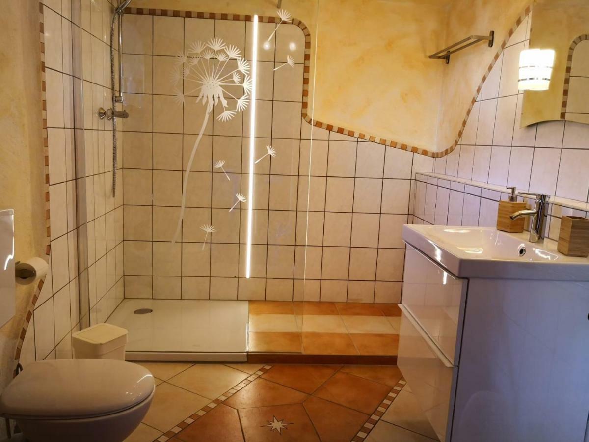 Maifeld-Fewo Rhapsodie Kerben Buitenkant foto